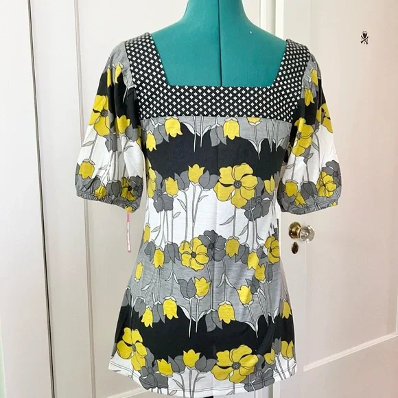 Target Xhilaration, Size Medium Women’s Blouse - Picture 6 of 7